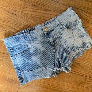 Size 8 Tye Dye Express Jean Shorts